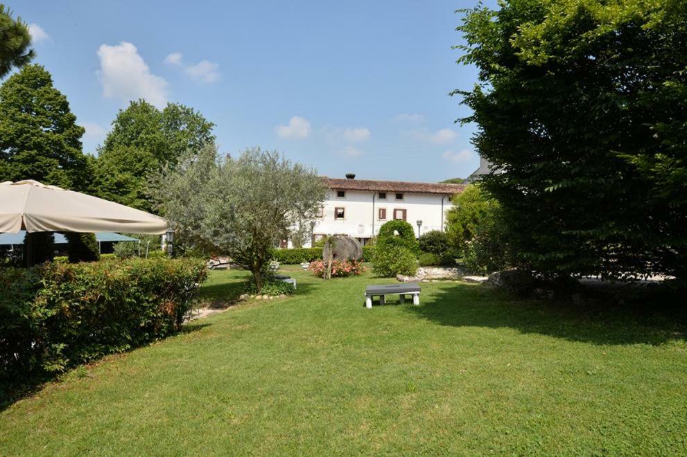 Resort La Mola Sommacampagna Exterior photo