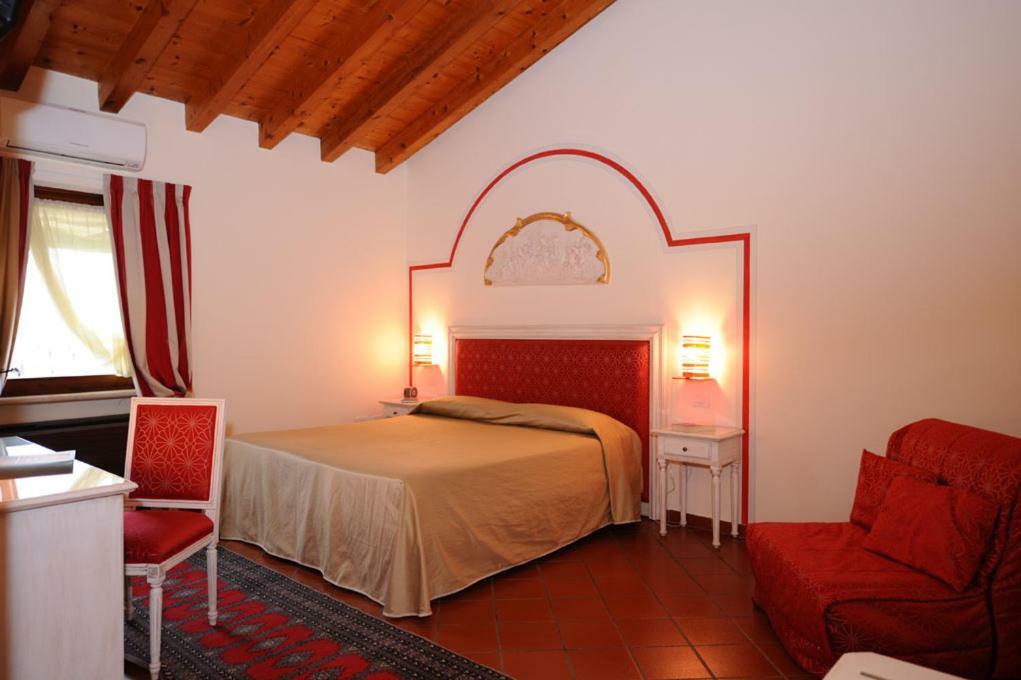 Resort La Mola Sommacampagna Exterior photo